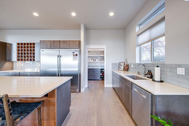 270 SW Golden Hills Drive, Pullman, WA 99163