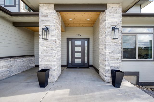 270 SW Golden Hills Drive, Pullman, WA 99163