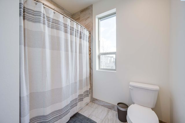 270 SW Golden Hills Drive, Pullman, WA 99163