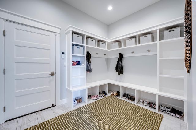 270 SW Golden Hills Drive, Pullman, WA 99163