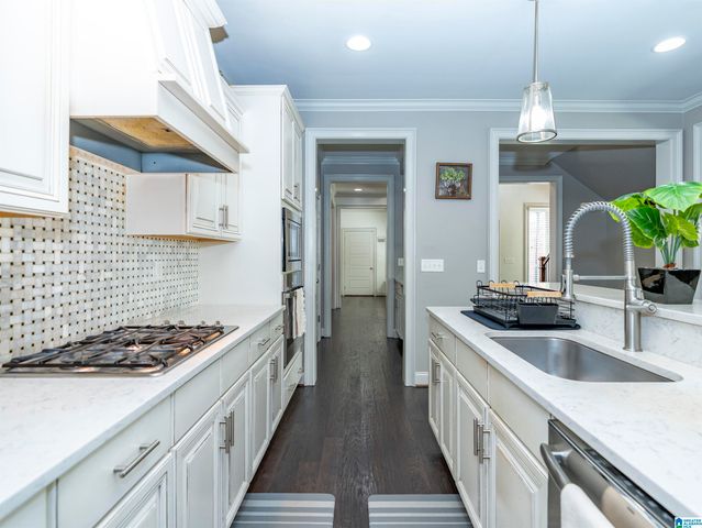 5552 NORTHRIDGE CIRCLE, Hoover, AL 35244