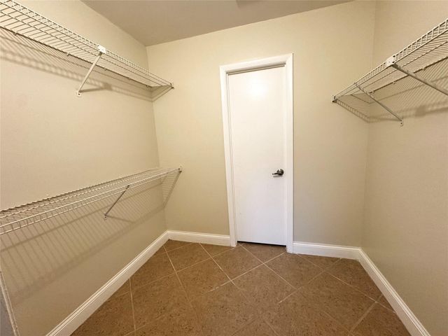 10717 Cleary Boulevard 211, Plantation, FL 33324