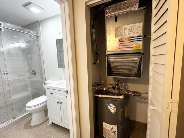 10717 Cleary Boulevard 211, Plantation, FL 33324