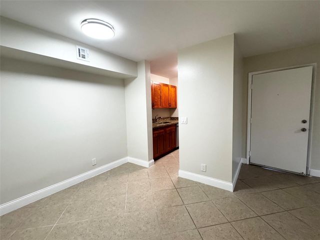 10717 Cleary Boulevard 211, Plantation, FL 33324