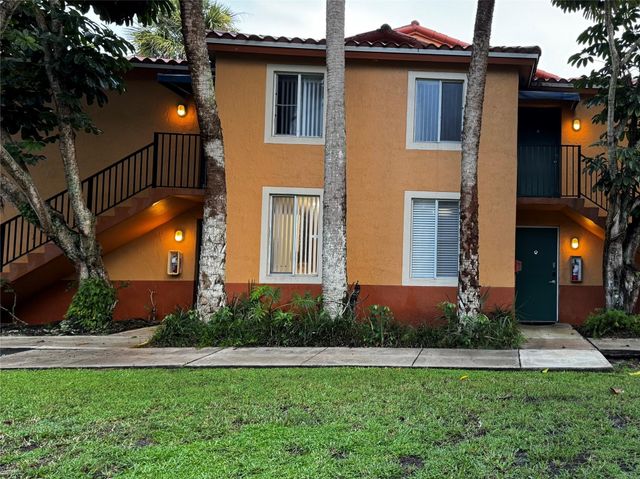 10717 Cleary Boulevard 211, Plantation, FL 33324