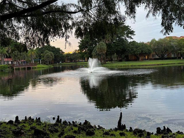 10717 Cleary Boulevard 211, Plantation, FL 33324