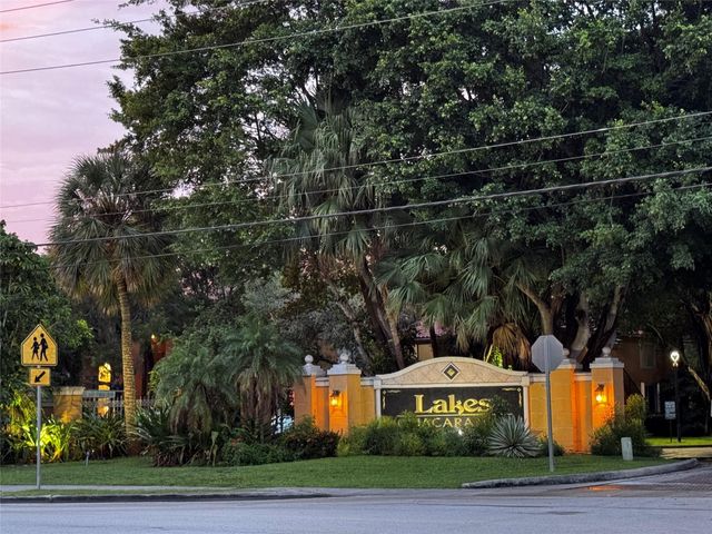 10717 Cleary Boulevard 211, Plantation, FL 33324