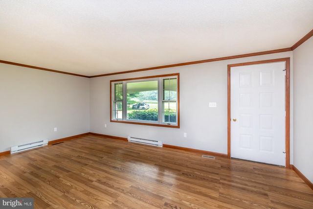 95 MILL RD, Narvon, PA 17555