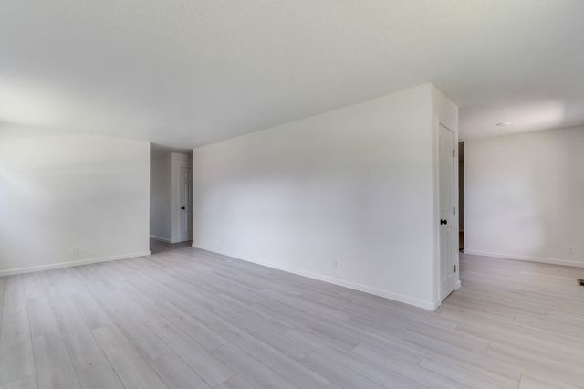 1515 E Catalina, Wichita, KS 67216