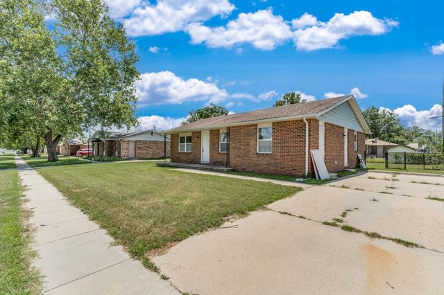 1515 E Catalina, Wichita, KS 67216