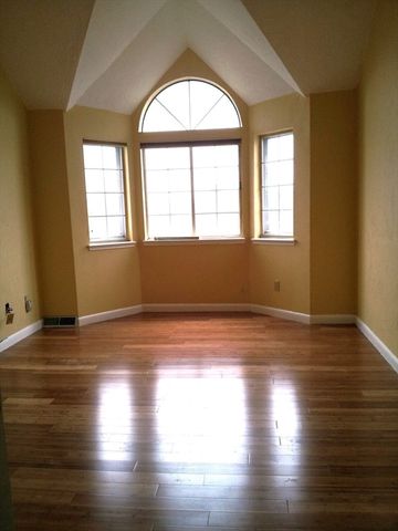 179 Tall Oaks Dr C, Weymouth, MA 02190