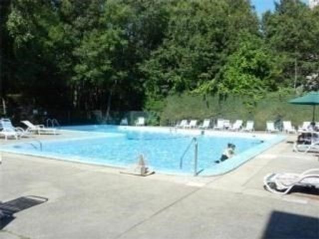 179 Tall Oaks Dr C, Weymouth, MA 02190