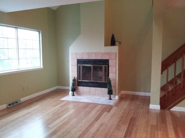 179 Tall Oaks Dr C, Weymouth, MA 02190