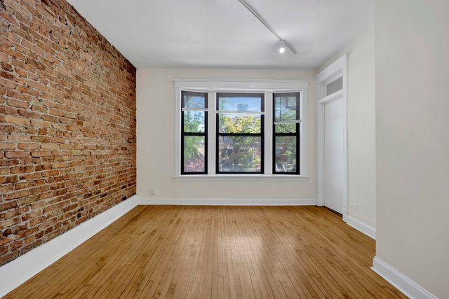 616 S Loomis Street 2, Chicago, IL 60607