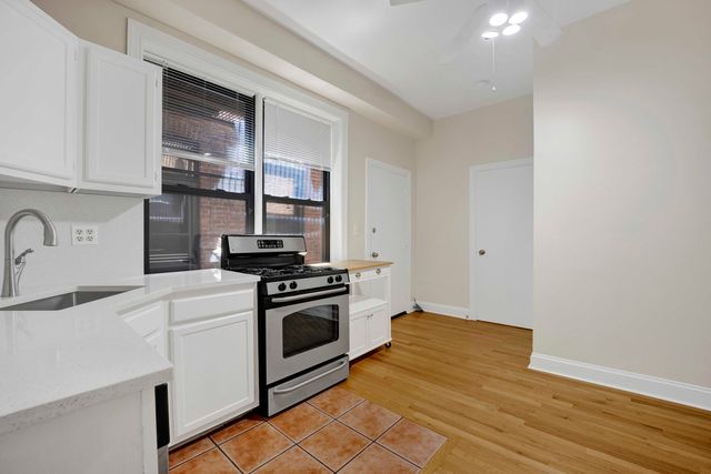 616 S Loomis Street 2, Chicago, IL 60607