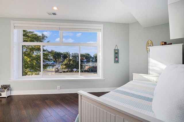 259 Kalamazoo Street 4, South Haven, MI 49090