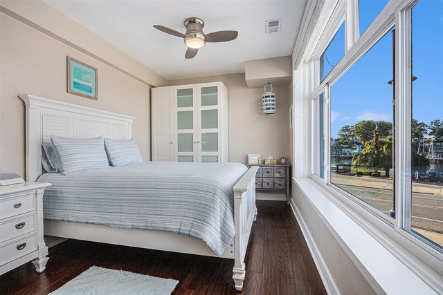 259 Kalamazoo Street 4, South Haven, MI 49090