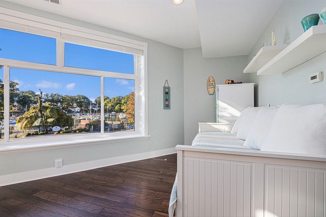 259 Kalamazoo Street 4, South Haven, MI 49090