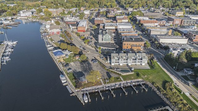259 Kalamazoo Street 4, South Haven, MI 49090