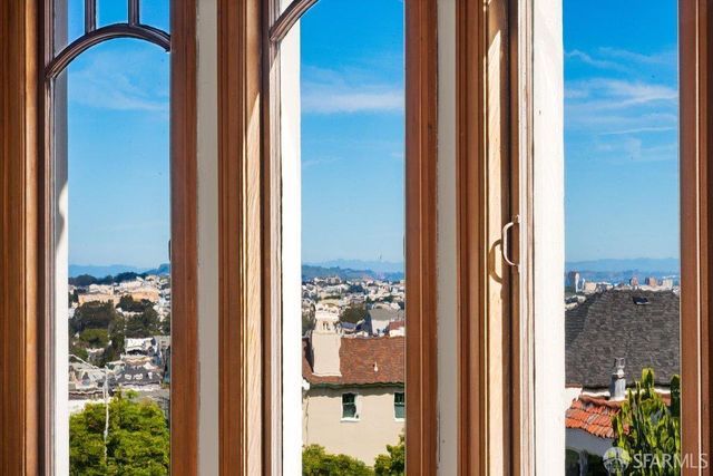 1577 Shrader Street, San Francisco, CA 94117