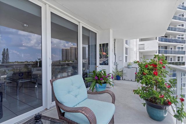 2841 N Ocean Boulevard 602, Fort Lauderdale, FL 33308