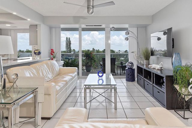2841 N Ocean Boulevard 602, Fort Lauderdale, FL 33308