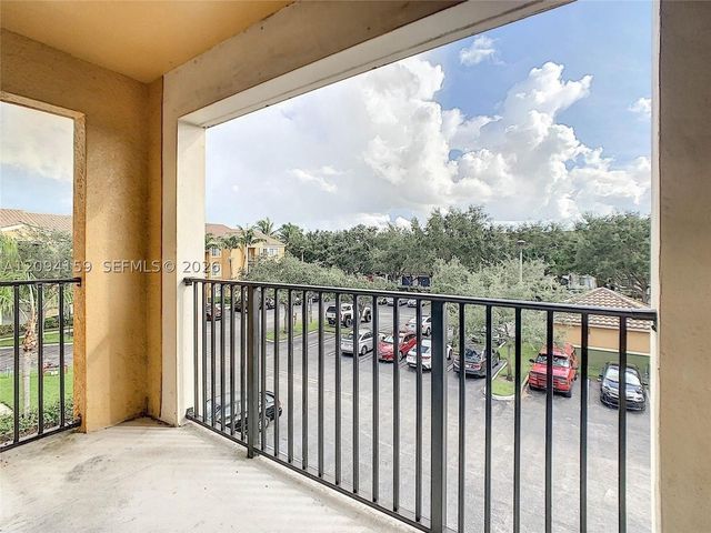 2080 W Preserve Way 303, Miramar, FL 33025