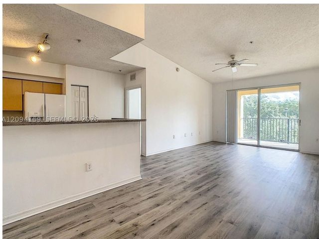 2080 W Preserve Way 303, Miramar, FL 33025