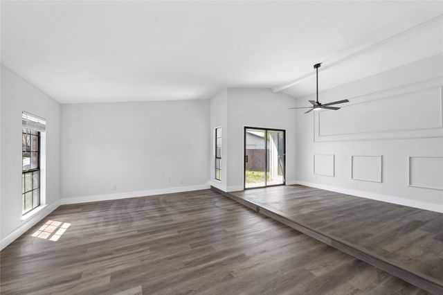 2119 Meadfoot Road, Carrollton, TX 75007