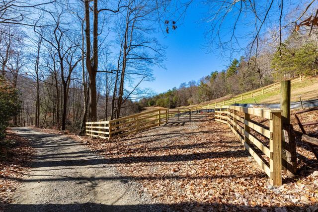 000 Cook Cove Road 2, Weaverville, NC 28787
