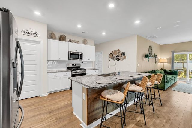 807 Dusty Pine Way, Myrtle Beach, SC 29588