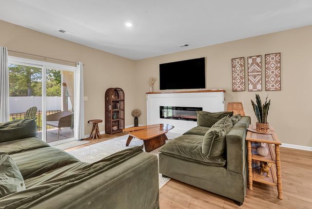 807 Dusty Pine Way, Myrtle Beach, SC 29588
