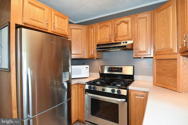 1531 PATRICK HENRY DR, Arlington, VA 22205