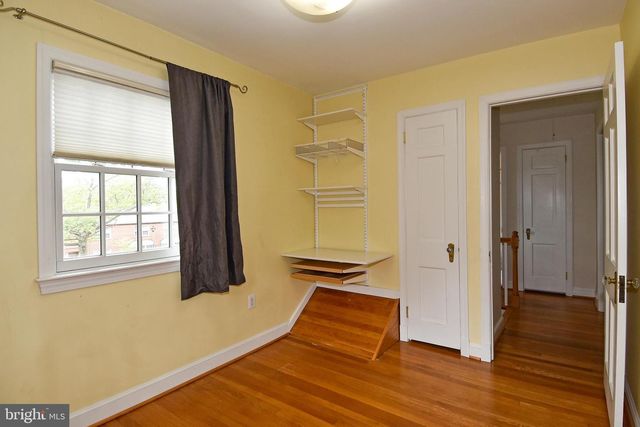 1531 PATRICK HENRY DR, Arlington, VA 22205