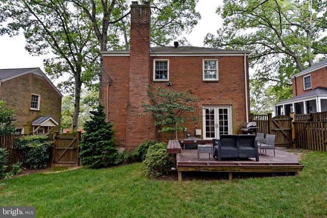 1531 PATRICK HENRY DR, Arlington, VA 22205