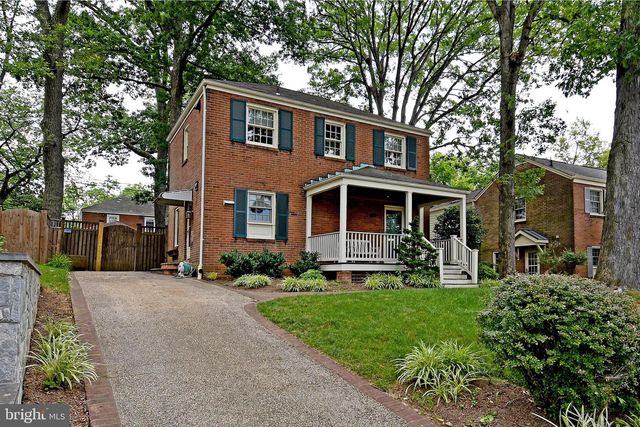 1531 PATRICK HENRY DR, Arlington, VA 22205