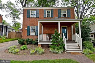 1531 PATRICK HENRY DR, Arlington, VA 22205