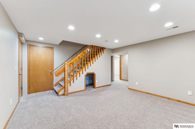 5002 S 59th Street, Omaha, NE 68117