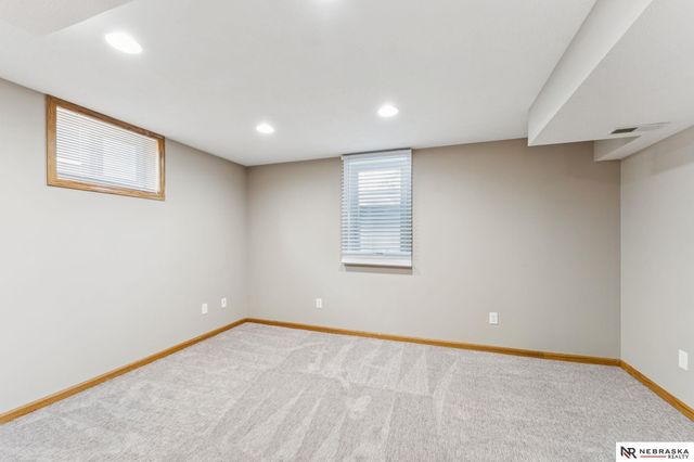 5002 S 59th Street, Omaha, NE 68117