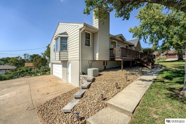 5002 S 59th Street, Omaha, NE 68117