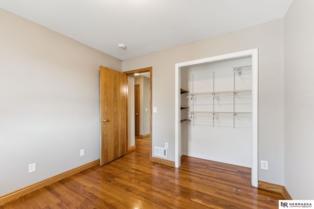 5002 S 59th Street, Omaha, NE 68117