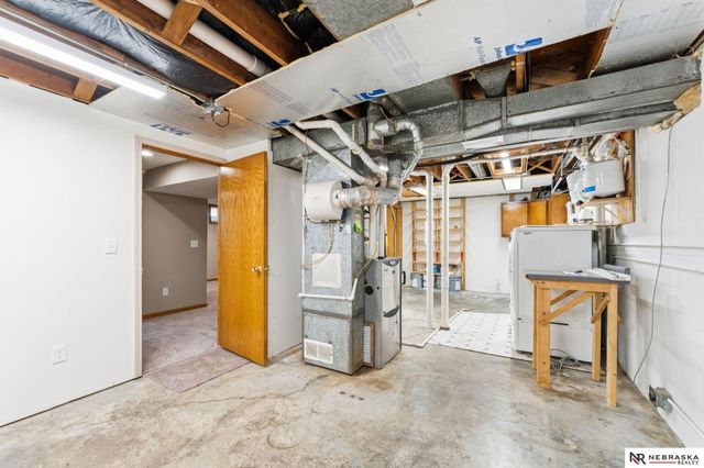 5002 S 59th Street, Omaha, NE 68117