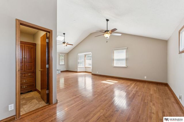 5002 S 59th Street, Omaha, NE 68117