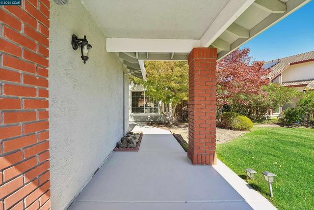 4860 Reno Ln, Richmond, CA 94803