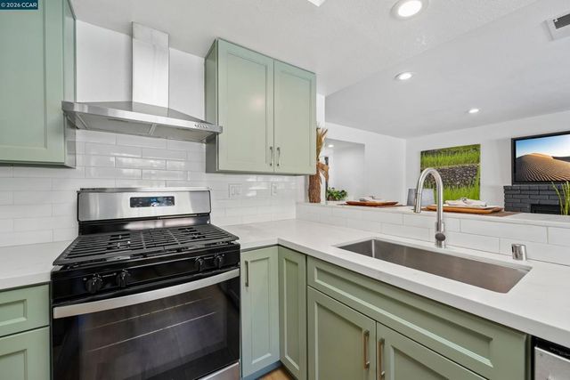 4860 Reno Ln, Richmond, CA 94803