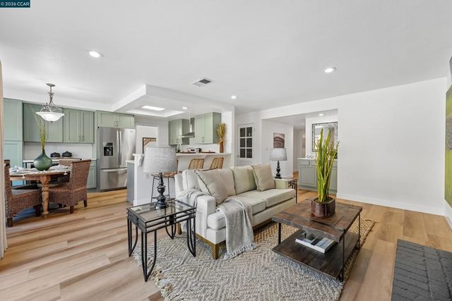 4860 Reno Ln, Richmond, CA 94803