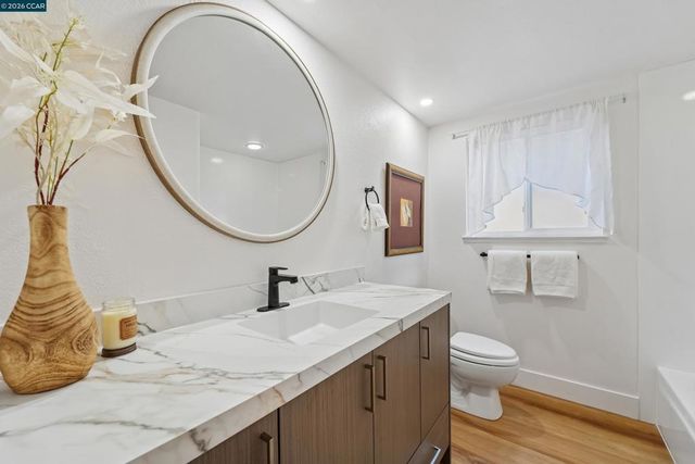 4860 Reno Ln, Richmond, CA 94803