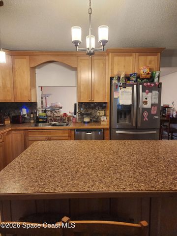 913 Commerce Road SE, Palm Bay, FL 32909