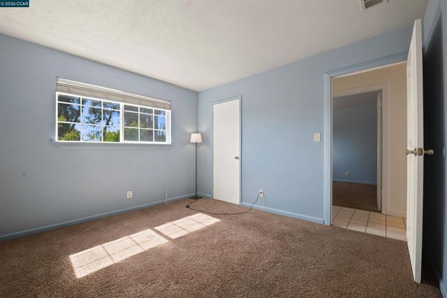 306 Winchester St, Vallejo, CA 94590