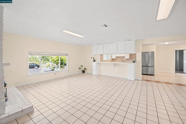 306 Winchester St, Vallejo, CA 94590